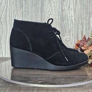 Crocs Leigh Black Suede Wedge Booties Women's Size 9.5 Comfort Ankle Boots